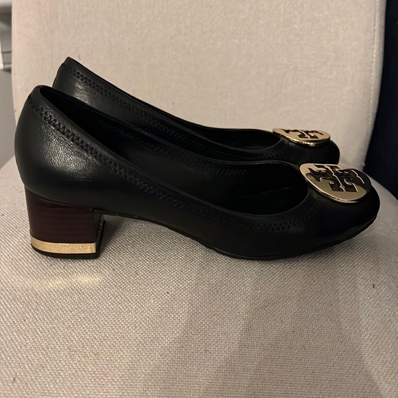 Tory Burch Shoes - TORY BURCH Low Heel - Black - Size 6.5